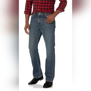 EUC Signature by Levi Strauss & Co. Mens Bootcut Fit Jeans 38x32 Blue Wash Denim